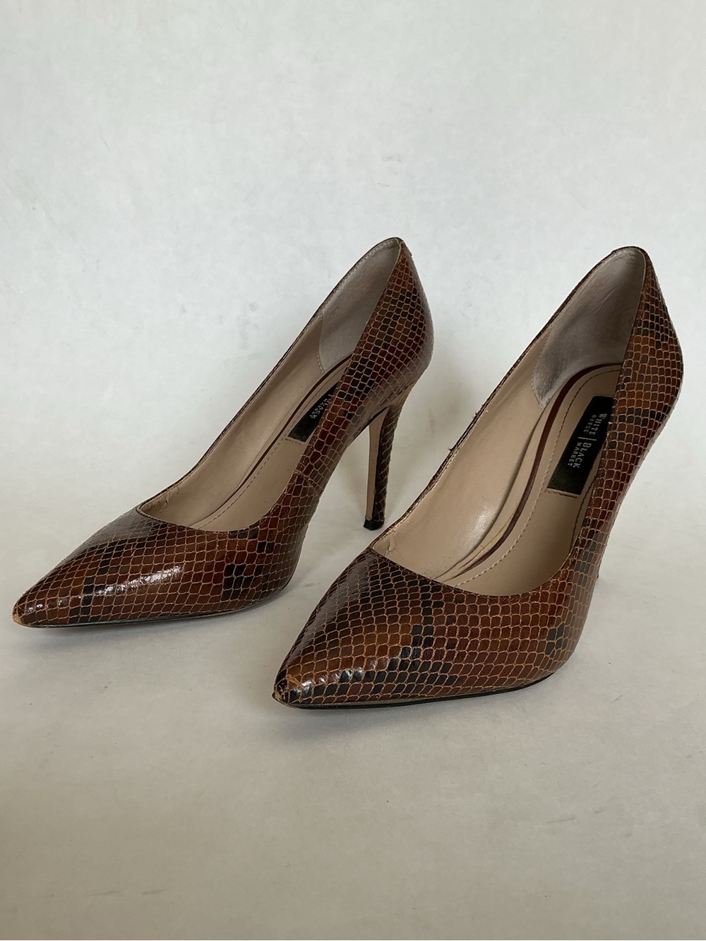 WHBM Olivia Whisky Snakeskin Pointy Toe Heels Retail $165